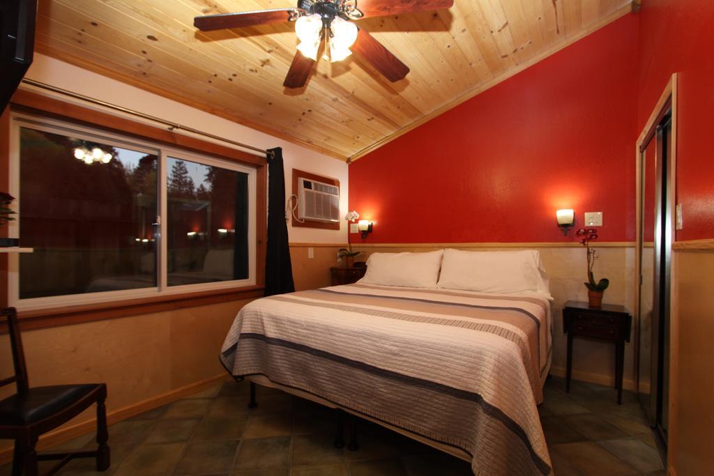 The Woods Hotel - Gay Lgbtq Cabins Guerneville Exterior photo