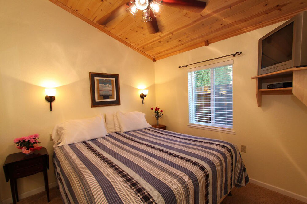 The Woods Hotel - Gay Lgbtq Cabins Guerneville Exterior photo