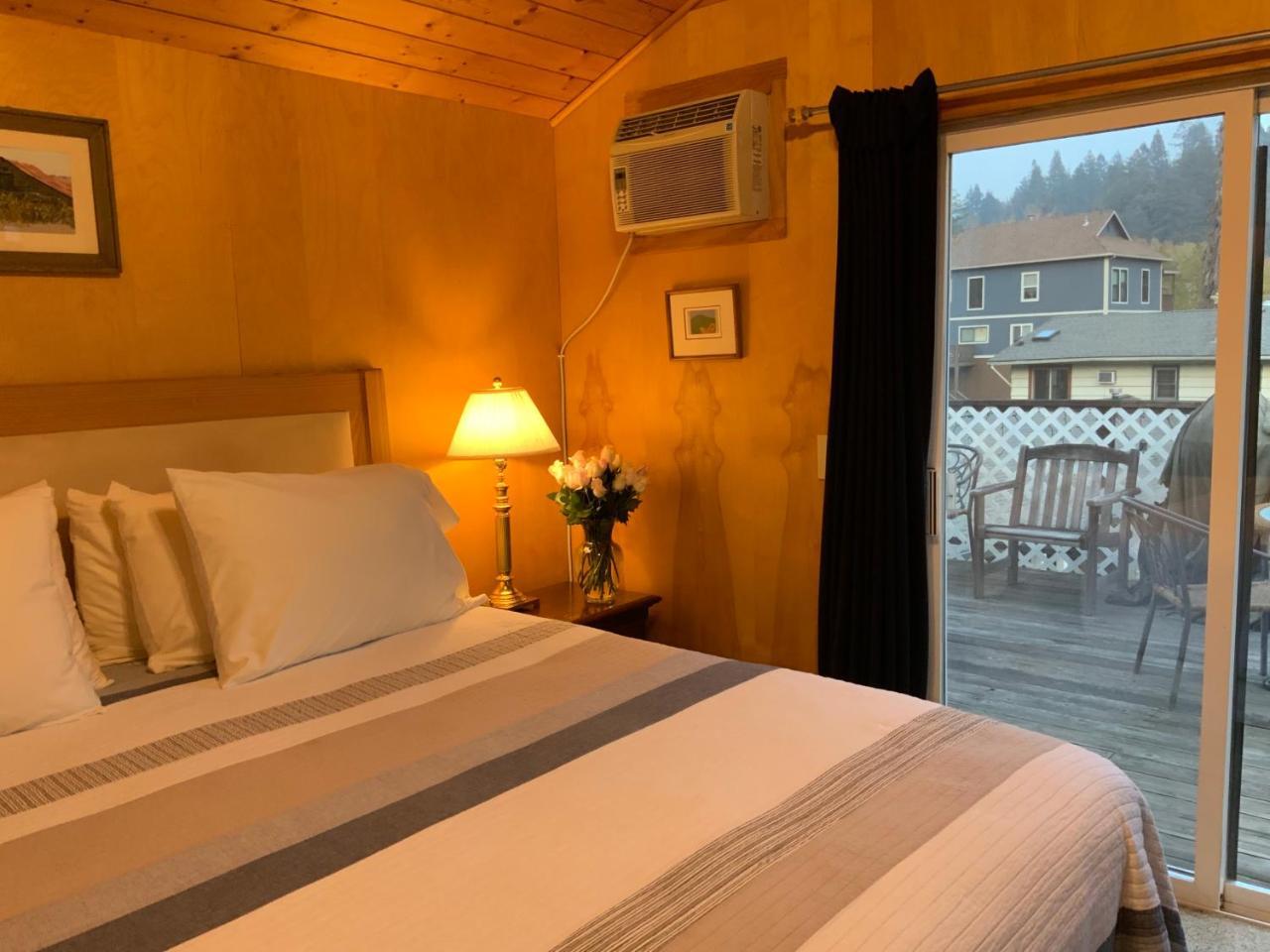 The Woods Hotel - Gay Lgbtq Cabins Guerneville Exterior photo